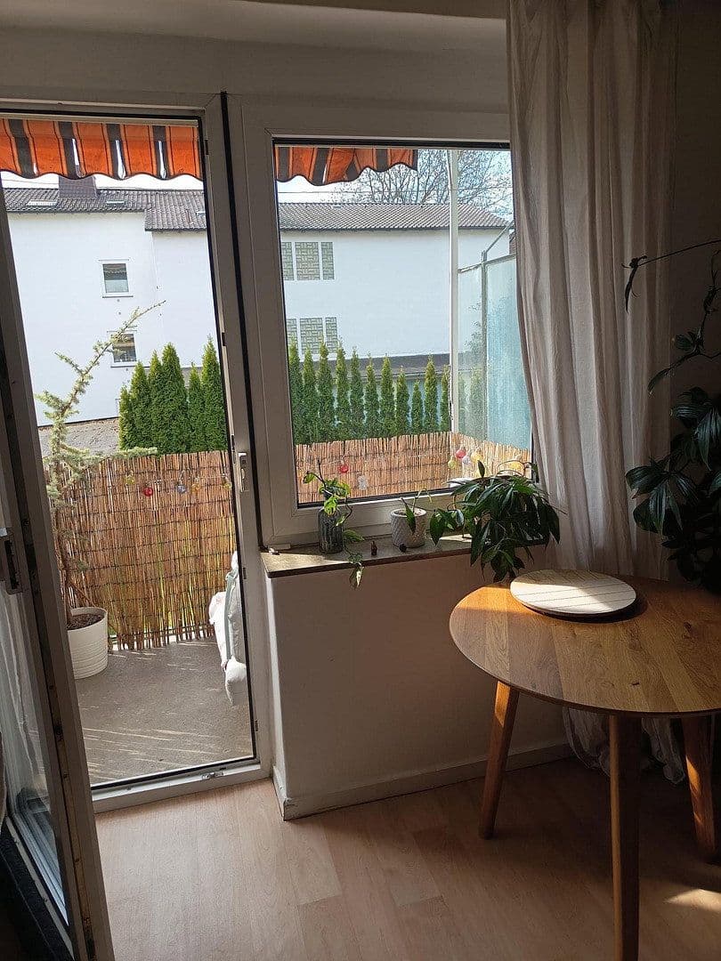 Pronájem bytu 3+1 64 m², Wilhelmshöher Allee 57, Kassel, Hessen Pronájem bytu 3+1 64 m², Wilhelmshöher Allee 57, Kassel, Hessen