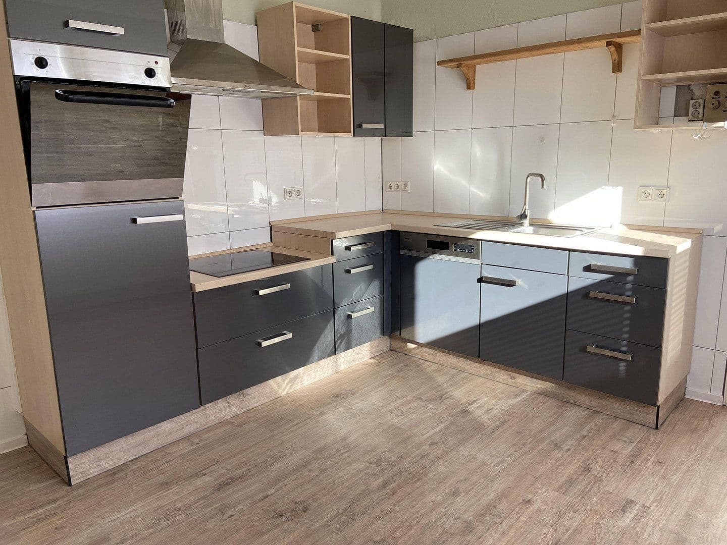 Prodej domu 125 m², pozemek 540 m², Große Fuhren 26, Kirchlinteln, Dolní Sasko Prodej domu 125 m², pozemek 540 m², Große Fuhren 26, Kirchlinteln, Dolní Sasko