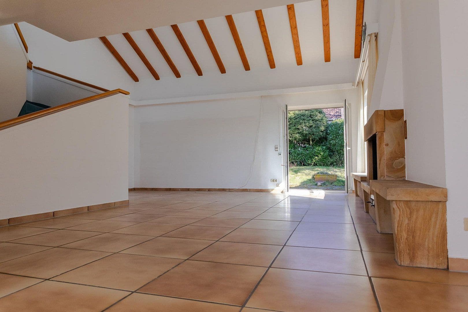 Prodej domu 185 m², pozemek 630 m², Kronberg im Taunus, Hessen Prodej domu 185 m², pozemek 630 m², Kronberg im Taunus, Hessen