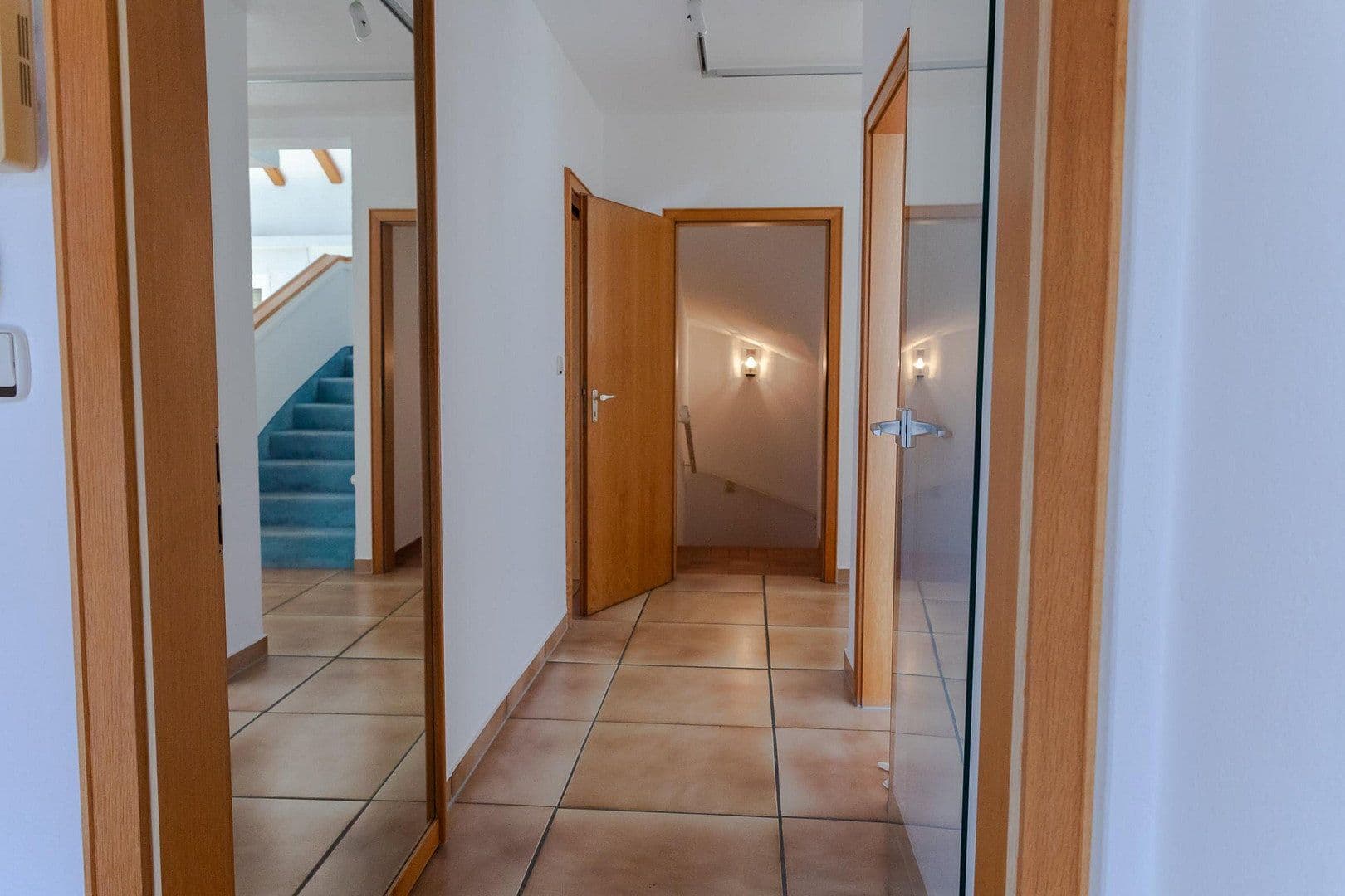 Prodej domu 185 m², pozemek 630 m², Kronberg im Taunus, Hessen Prodej domu 185 m², pozemek 630 m², Kronberg im Taunus, Hessen