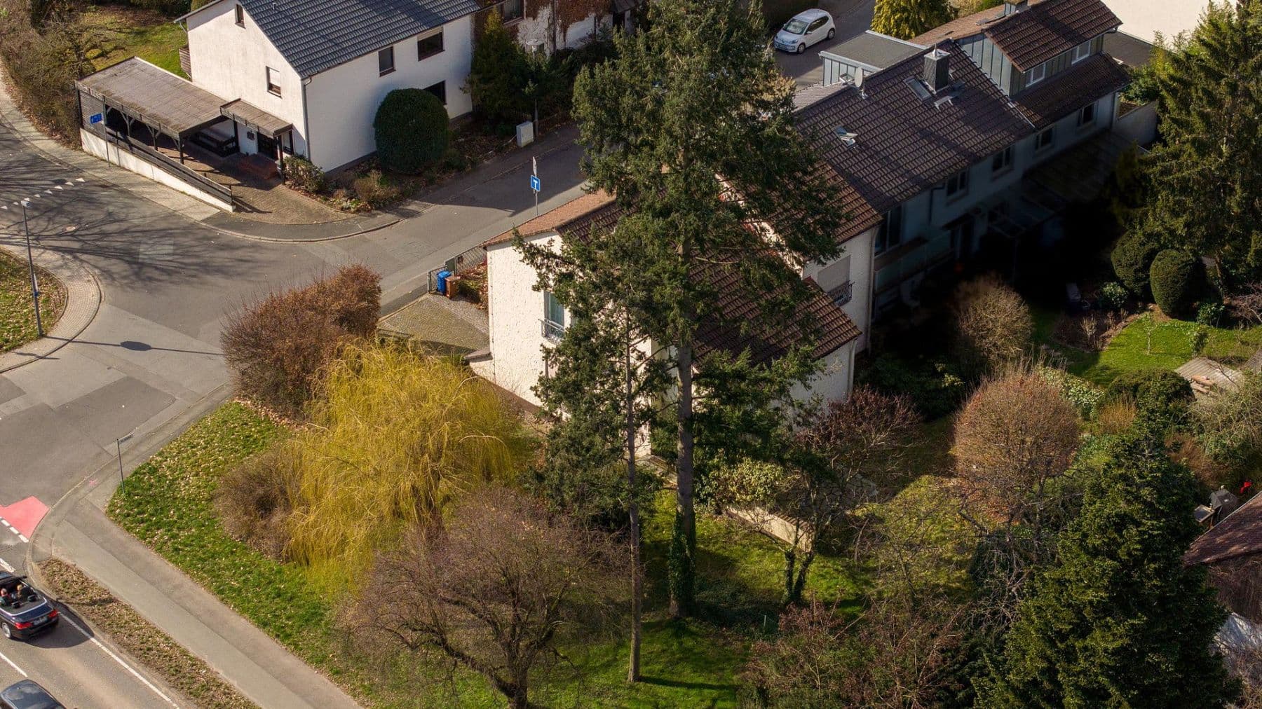 Prodej domu 185 m², pozemek 630 m², Kronberg im Taunus, Hessen Prodej domu 185 m², pozemek 630 m², Kronberg im Taunus, Hessen
