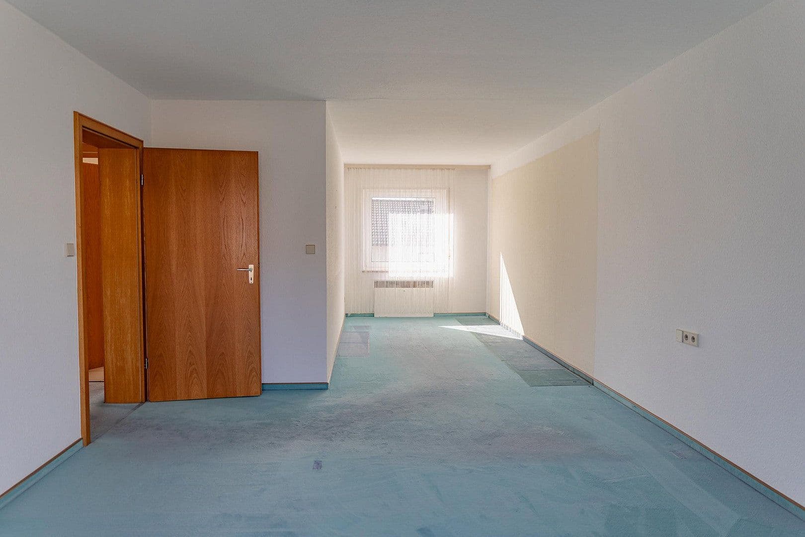 Prodej domu 185 m², pozemek 630 m², Kronberg im Taunus, Hessen Prodej domu 185 m², pozemek 630 m², Kronberg im Taunus, Hessen