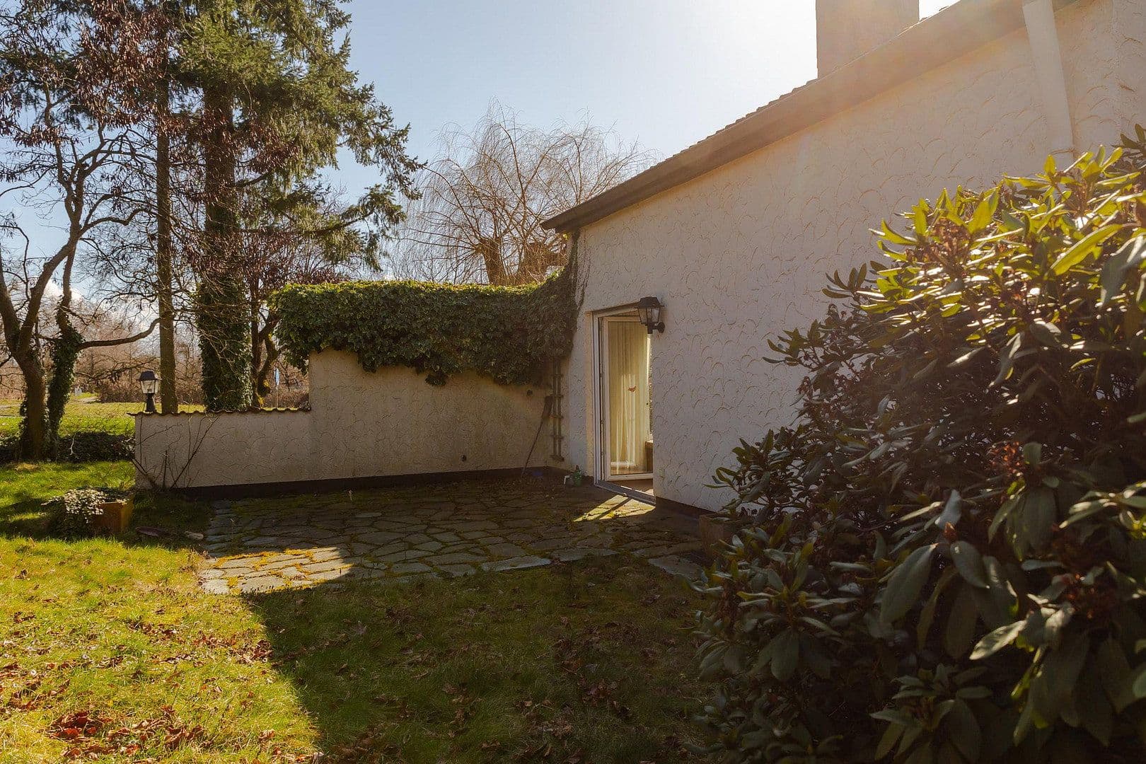 Prodej domu 185 m², pozemek 630 m², Kronberg im Taunus, Hessen Prodej domu 185 m², pozemek 630 m², Kronberg im Taunus, Hessen