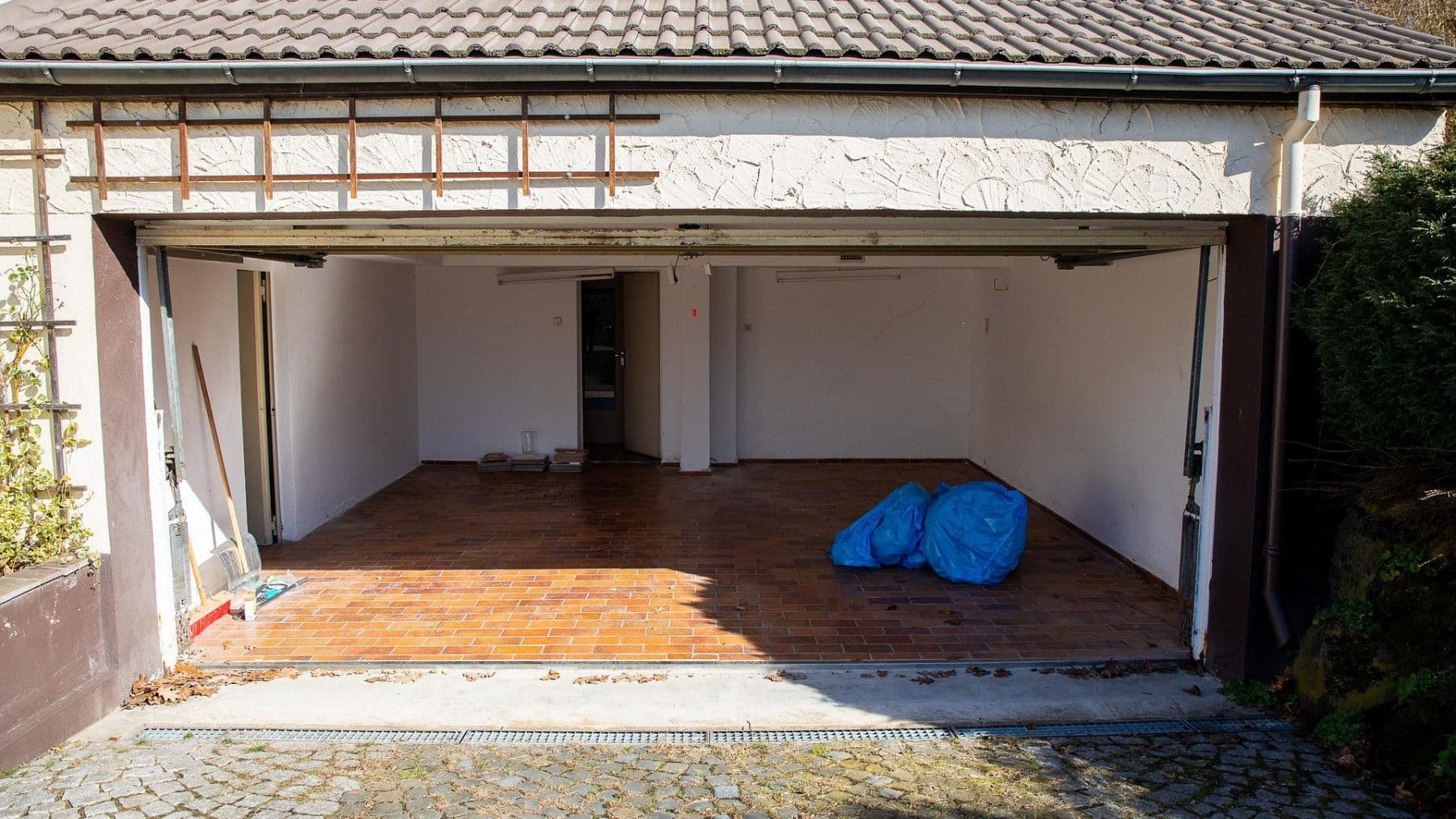 Prodej domu 185 m², pozemek 630 m², Kronberg im Taunus, Hessen Prodej domu 185 m², pozemek 630 m², Kronberg im Taunus, Hessen