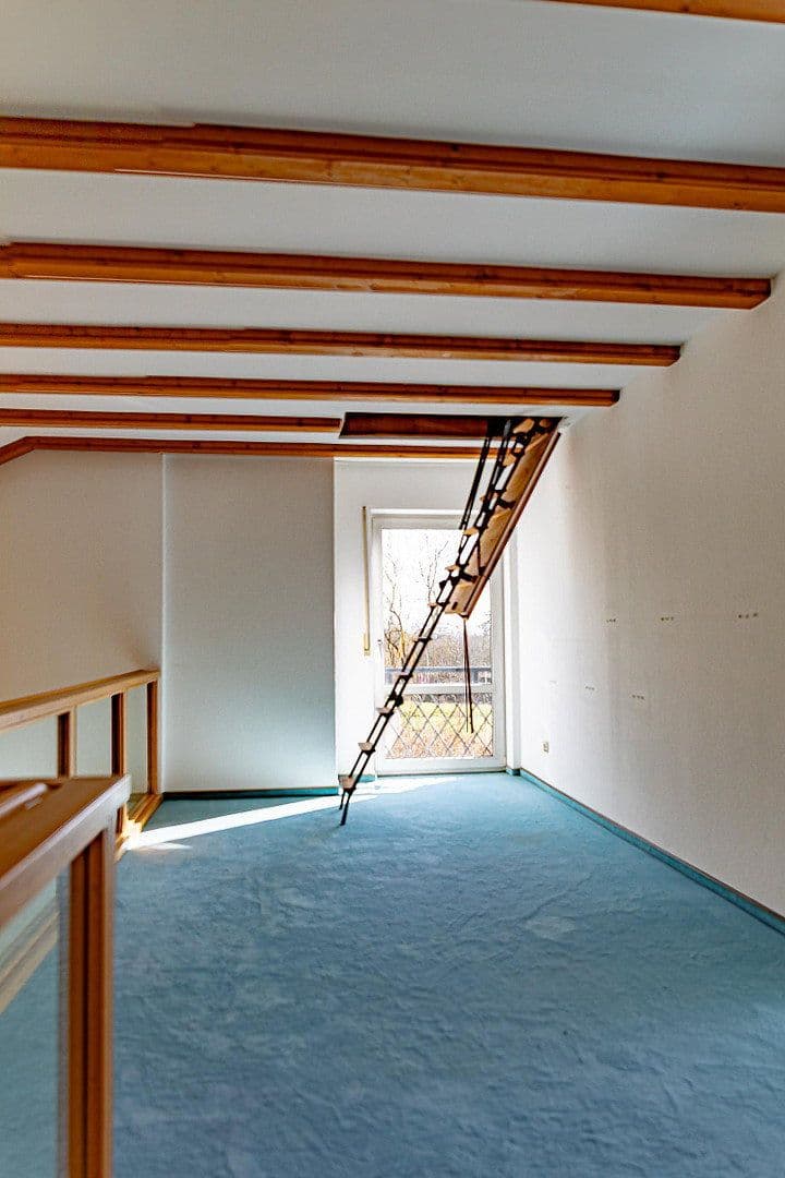 Prodej domu 185 m², pozemek 630 m², Kronberg im Taunus, Hessen Prodej domu 185 m², pozemek 630 m², Kronberg im Taunus, Hessen