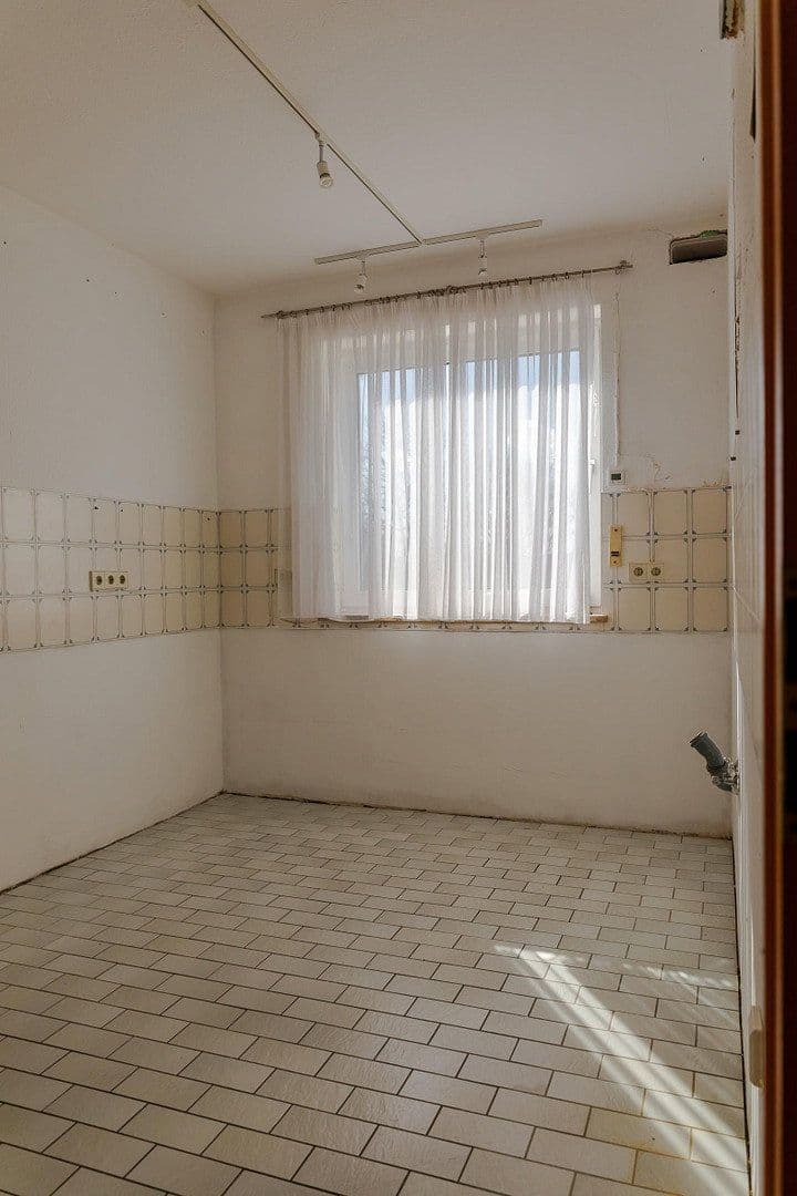 Prodej domu 185 m², pozemek 630 m², Kronberg im Taunus, Hessen Prodej domu 185 m², pozemek 630 m², Kronberg im Taunus, Hessen