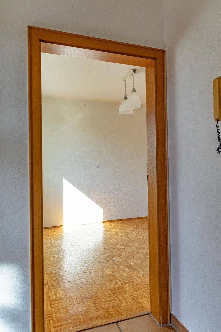 Prodej domu 185 m², pozemek 630 m², Kronberg im Taunus, Hessen Prodej domu 185 m², pozemek 630 m², Kronberg im Taunus, Hessen