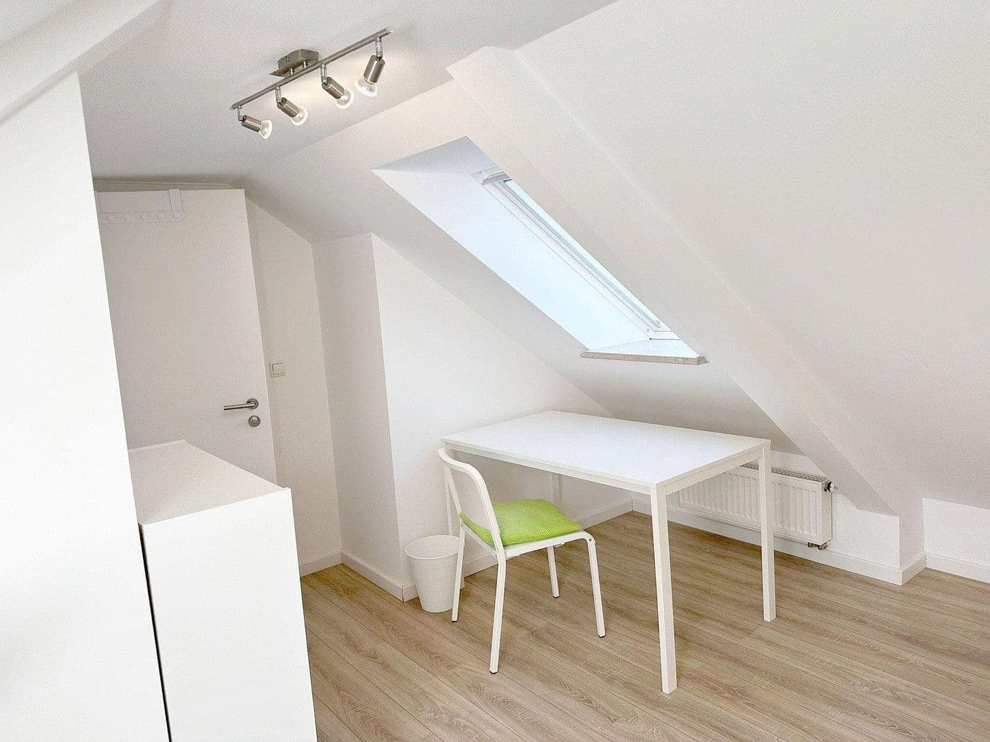 Prodej domu 143 m², pozemek 181 m², Benzstr. 1, Dingolfing, Bavorsko Prodej domu 143 m², pozemek 181 m², Benzstr. 1, Dingolfing, Bavorsko