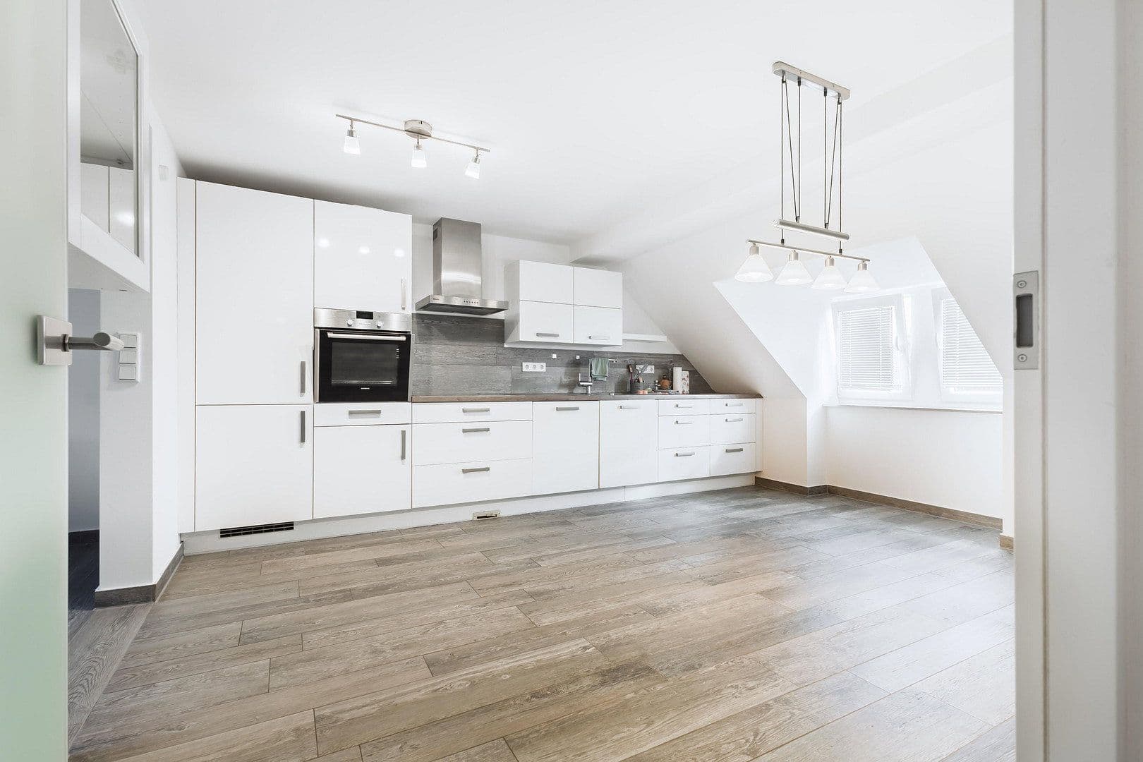 Pronájem bytu 3+kk 82 m², Marienstraße 15, Fürth, Bavorsko Pronájem bytu 3+kk 82 m², Marienstraße 15, Fürth, Bavorsko