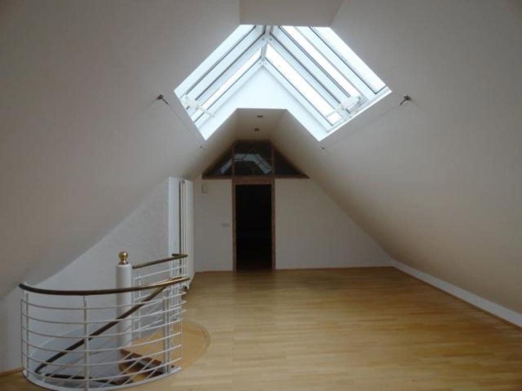 Pronájem bytu 6+kk 271 m², Coburg, Bavorsko Pronájem bytu 6+kk 271 m², Coburg, Bavorsko