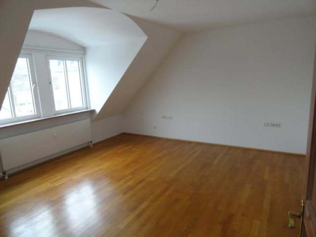 Pronájem bytu 6+kk 271 m², Coburg, Bavorsko Pronájem bytu 6+kk 271 m², Coburg, Bavorsko