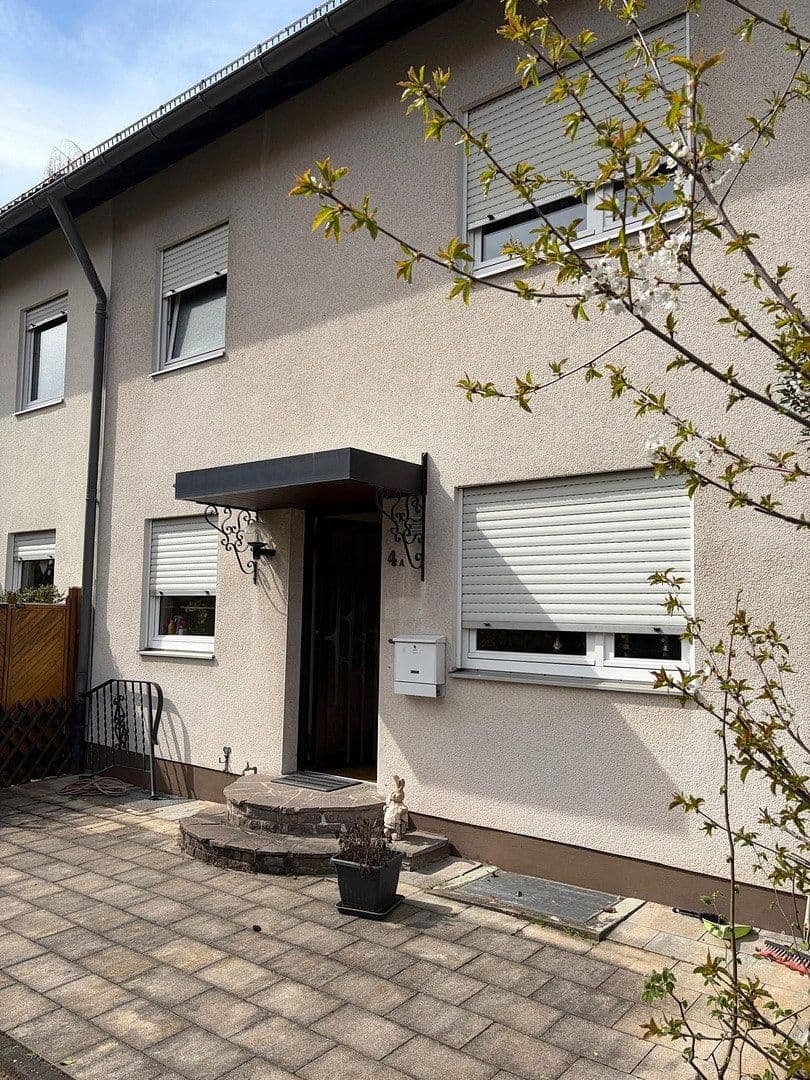 Prodej domu 150 m², pozemek 181 m², Nürnberg, Bavorsko Prodej domu 150 m², pozemek 181 m², Nürnberg, Bavorsko