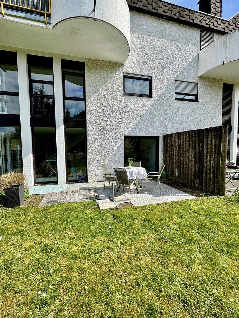 Prodej bytu 4+kk 111 m², Niedernhausen, Hessen Prodej bytu 4+kk 111 m², Niedernhausen, Hessen