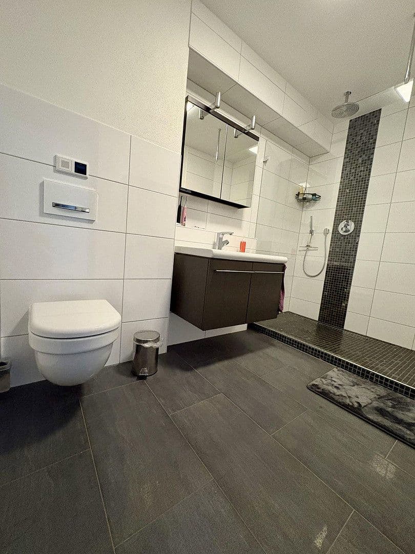 Prodej bytu 4+kk 111 m², Niedernhausen, Hessen Prodej bytu 4+kk 111 m², Niedernhausen, Hessen