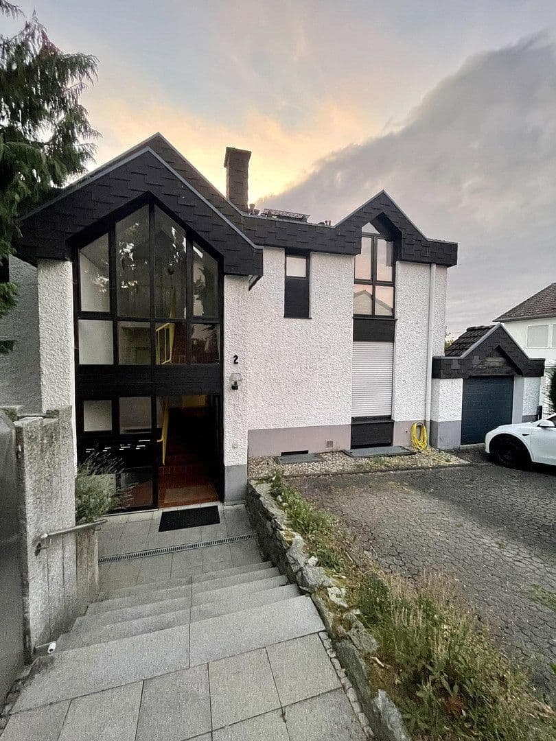 Prodej bytu 4+kk 111 m², Niedernhausen, Hessen Prodej bytu 4+kk 111 m², Niedernhausen, Hessen