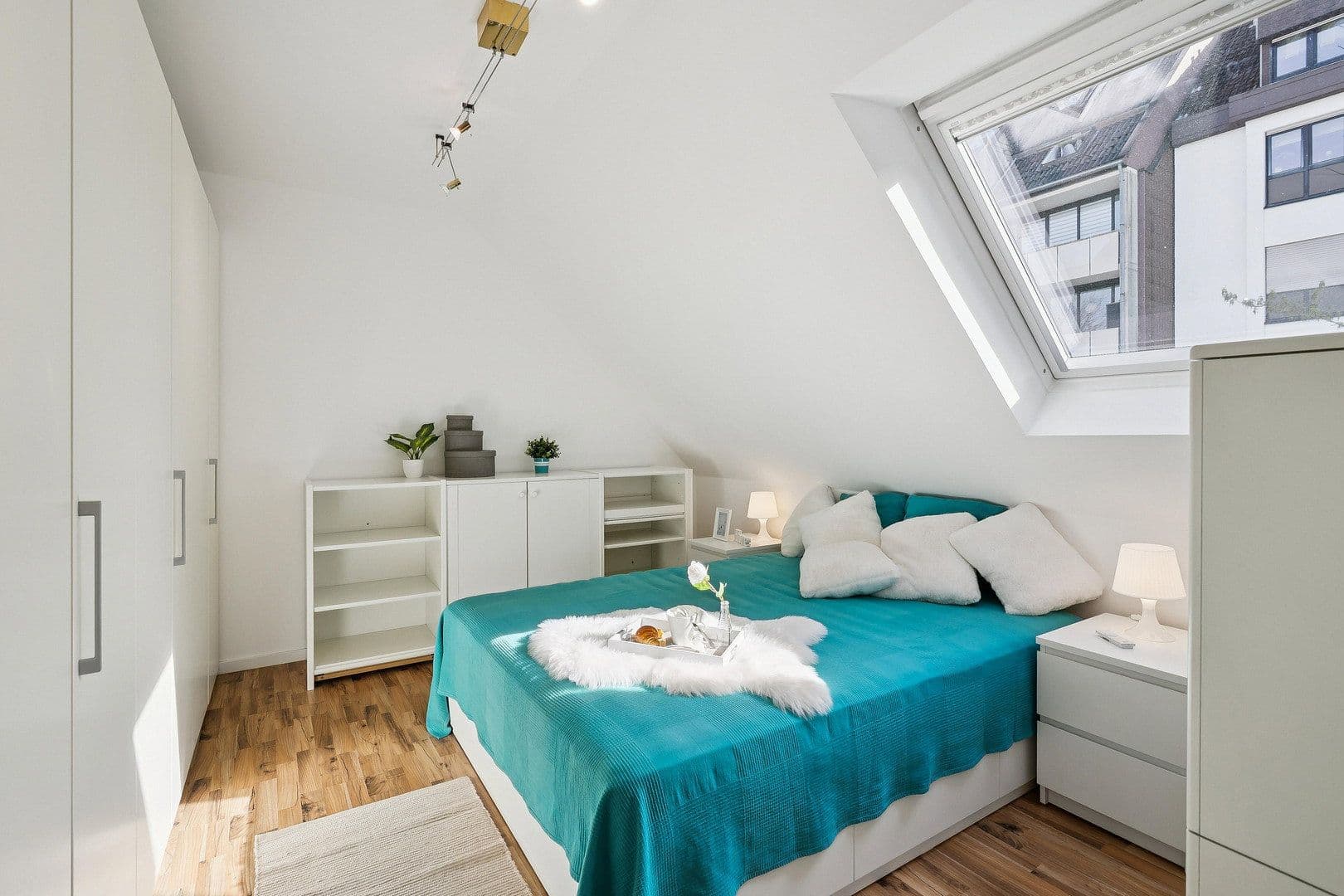 Pronájem bytu 3+1 95 m², Vorstadtstr. 17, Saarbrücken, Země Sársko Pronájem bytu 3+1 95 m², Vorstadtstr. 17, Saarbrücken, Země Sársko