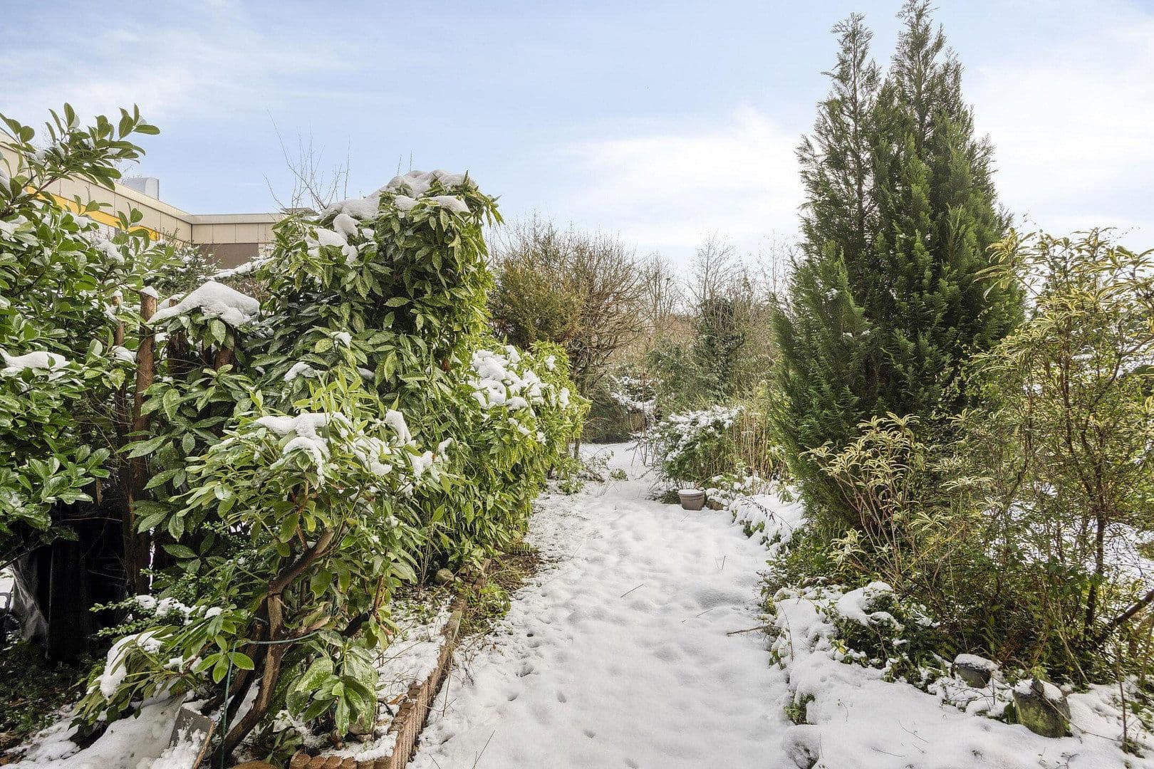 Prodej bytu 3+1 84 m², Meerbusch, Severní Porýní-Vestfálsko Prodej bytu 3+1 84 m², Meerbusch, Severní Porýní-Vestfálsko