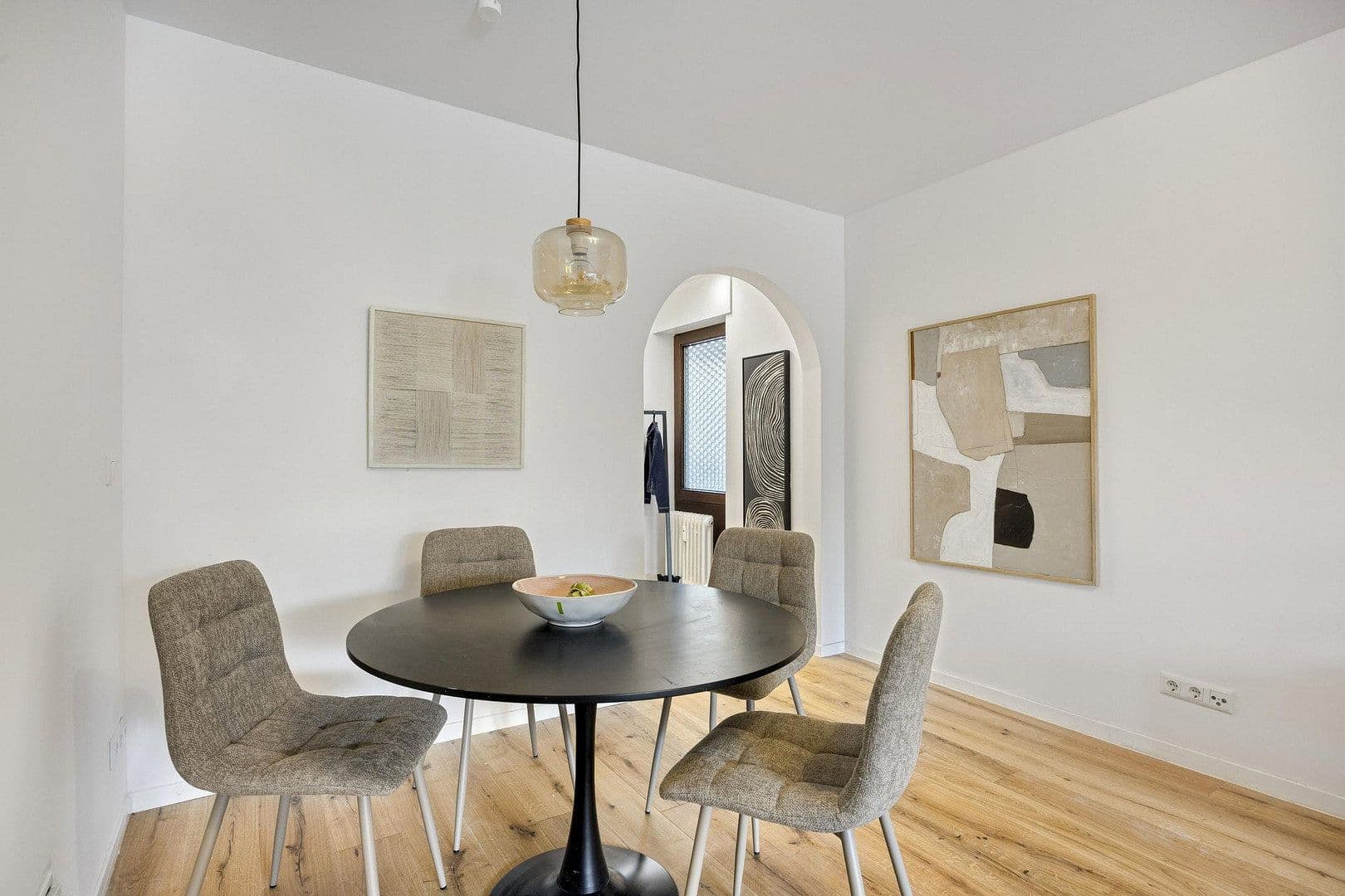 Prodej bytu 3+1 84 m², Meerbusch, Severní Porýní-Vestfálsko Prodej bytu 3+1 84 m², Meerbusch, Severní Porýní-Vestfálsko