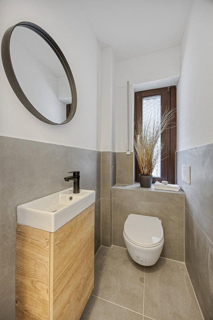 Prodej bytu 3+1 84 m², Meerbusch, Severní Porýní-Vestfálsko Prodej bytu 3+1 84 m², Meerbusch, Severní Porýní-Vestfálsko