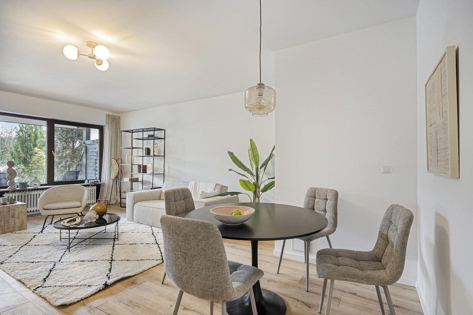 Prodej bytu 3+1 84 m², Meerbusch, Severní Porýní-Vestfálsko Prodej bytu 3+1 84 m², Meerbusch, Severní Porýní-Vestfálsko