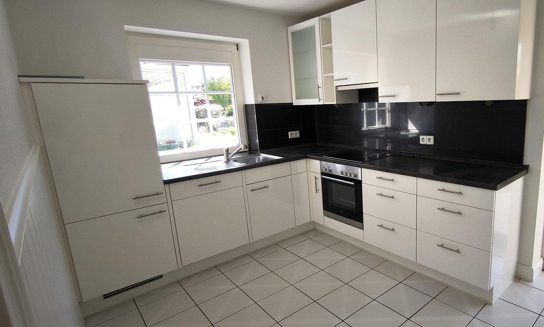 Prodej domu 127 m², pozemek 370 m², Halstenbek, Šlesvicko-Holštýnsko Prodej domu 127 m², pozemek 370 m², Halstenbek, Šlesvicko-Holštýnsko
