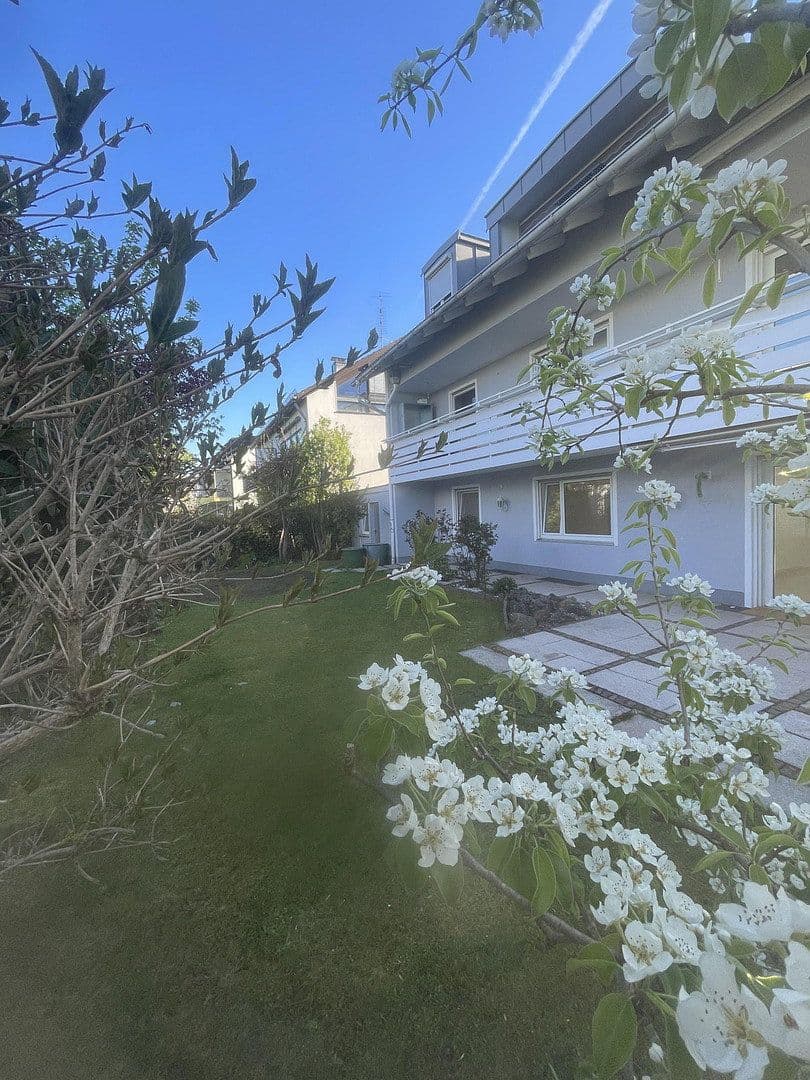 Prodej bytu 3+1 117 m², München, Bavorsko Prodej bytu 3+1 117 m², München, Bavorsko