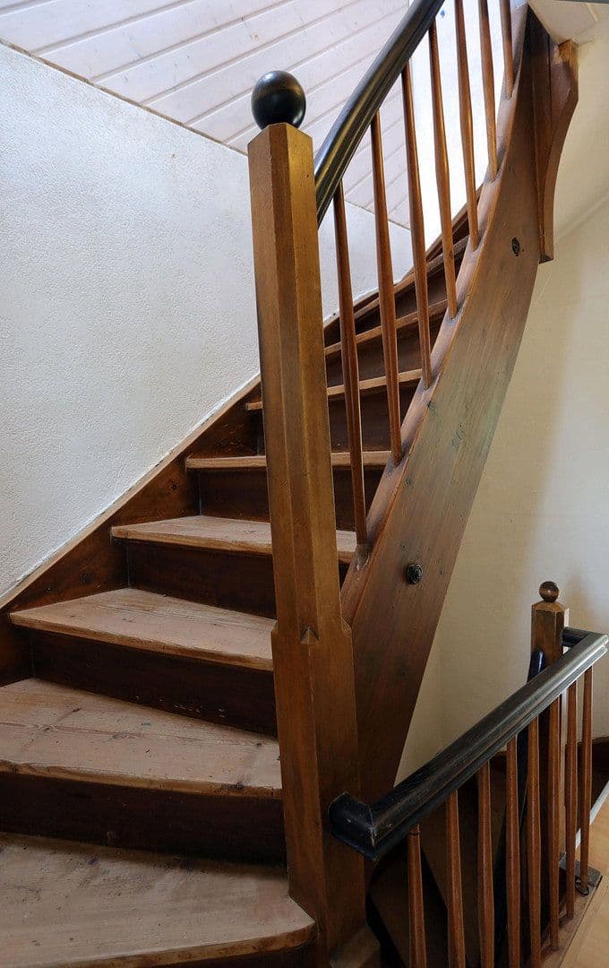 Prodej domu 95 m², pozemek 142 m², Reutlingen, Bádensko-Württembersko Prodej domu 95 m², pozemek 142 m², Reutlingen, Bádensko-Württembersko