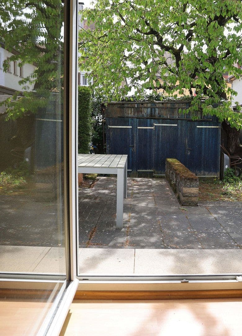 Prodej domu 95 m², pozemek 142 m², Reutlingen, Bádensko-Württembersko Prodej domu 95 m², pozemek 142 m², Reutlingen, Bádensko-Württembersko