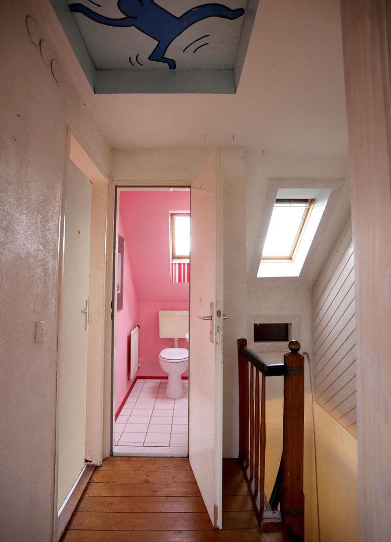 Prodej domu 95 m², pozemek 142 m², Reutlingen, Bádensko-Württembersko Prodej domu 95 m², pozemek 142 m², Reutlingen, Bádensko-Württembersko