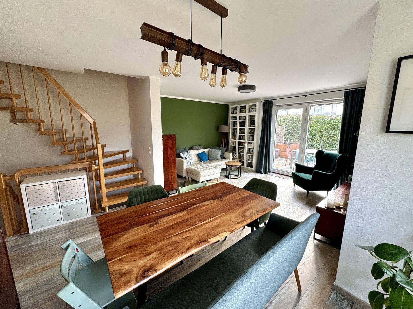 Prodej domu 111 m², pozemek 172 m², Gilching, Bavorsko Prodej domu 111 m², pozemek 172 m², Gilching, Bavorsko