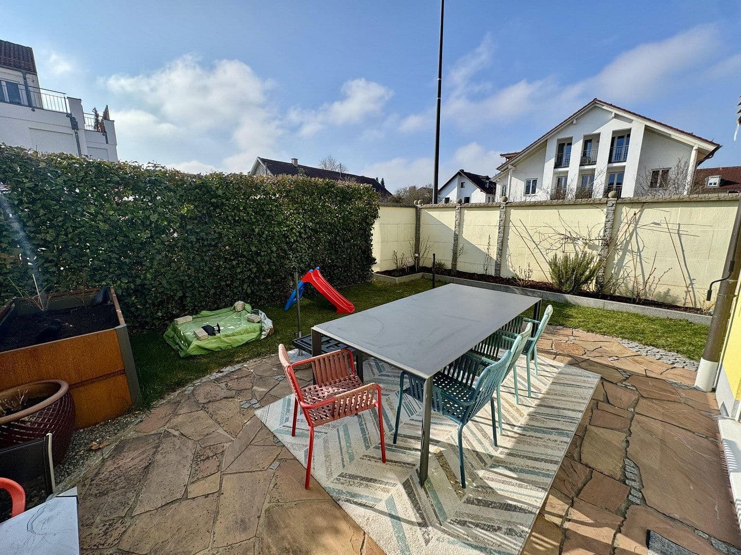 Prodej domu 111 m², pozemek 172 m², Gilching, Bavorsko Prodej domu 111 m², pozemek 172 m², Gilching, Bavorsko