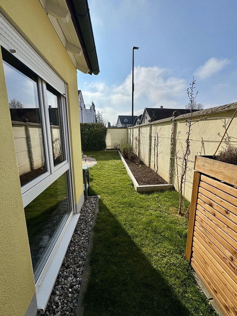 Prodej domu 111 m², pozemek 172 m², Gilching, Bavorsko Prodej domu 111 m², pozemek 172 m², Gilching, Bavorsko