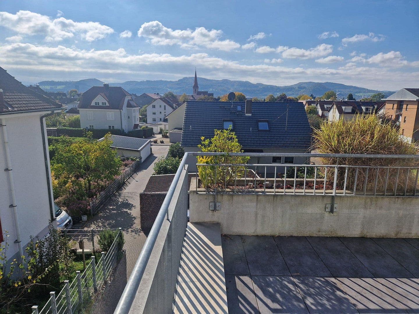 Pronájem bytu 4+1 155 m², Grenzach-Wyhlen, Bádensko-Württembersko Pronájem bytu 4+1 155 m², Grenzach-Wyhlen, Bádensko-Württembersko