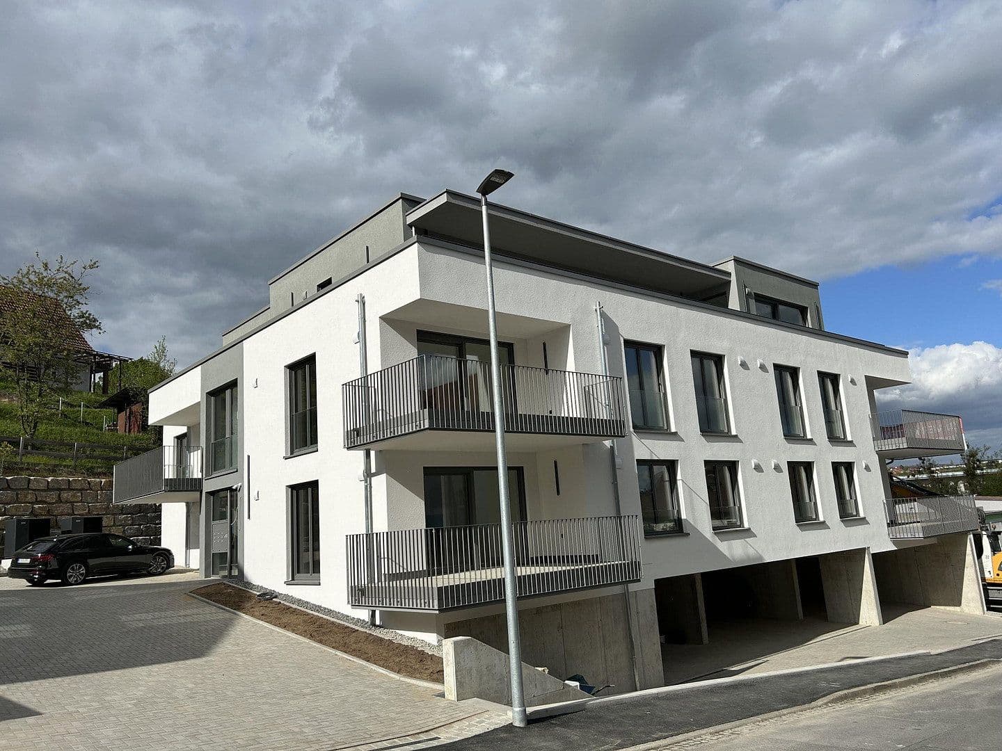 Pronájem bytu 3+1 108 m², Scheckertstrasse 2, Zell am Main, Bavorsko Pronájem bytu 3+1 108 m², Scheckertstrasse 2, Zell am Main, Bavorsko