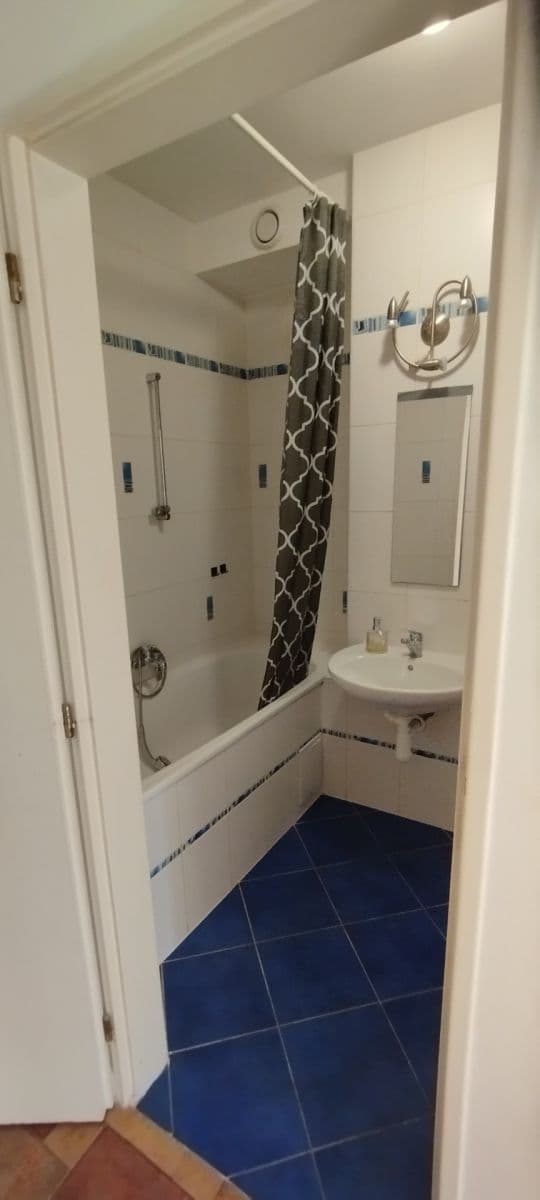 Prodej bytu 2+kk 43 m², Bechlínská, Praha, Praha Prodej bytu 2+kk 43 m², Bechlínská, Praha, Praha