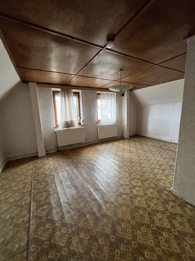 Prodej domu 121 m², pozemek 270 m², Kreuzbergstraße 39, Dessau-Rosslau, Sasko-Anhaltsko Prodej domu 121 m², pozemek 270 m², Kreuzbergstraße 39, Dessau-Rosslau, Sasko-Anhaltsko