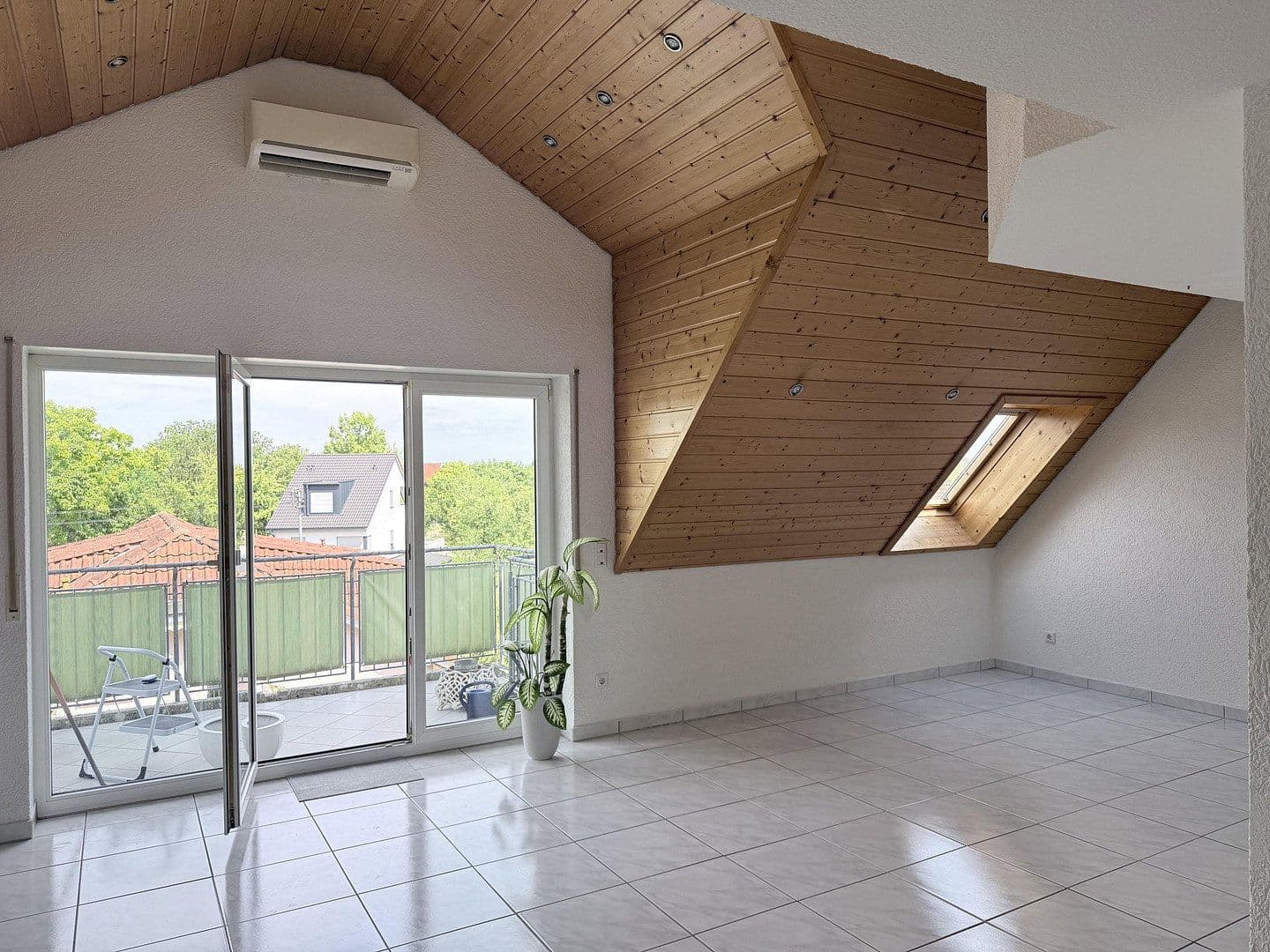 Prodej bytu 3+kk 110 m², Germersheimer Str. 12, Ludwigshafen, Porýní-Falc Prodej bytu 3+kk 110 m², Germersheimer Str. 12, Ludwigshafen, Porýní-Falc