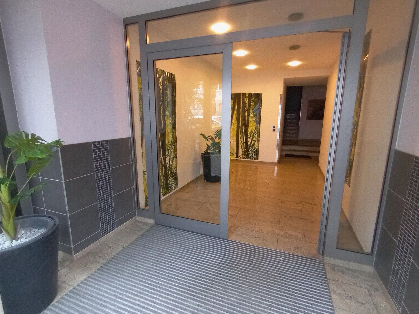 Pronájem bytu 4+kk 185 m², Harleßstr. 1a, Düsseldorf, Severní Porýní-Vestfálsko Pronájem bytu 4+kk 185 m², Harleßstr. 1a, Düsseldorf, Severní Porýní-Vestfálsko