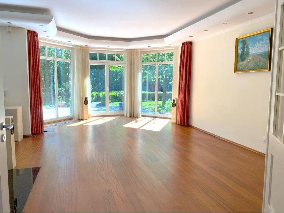 Prodej domu 352 m², pozemek 3.922 m², Quickborn, Šlesvicko-Holštýnsko Prodej domu 352 m², pozemek 3.922 m², Quickborn, Šlesvicko-Holštýnsko