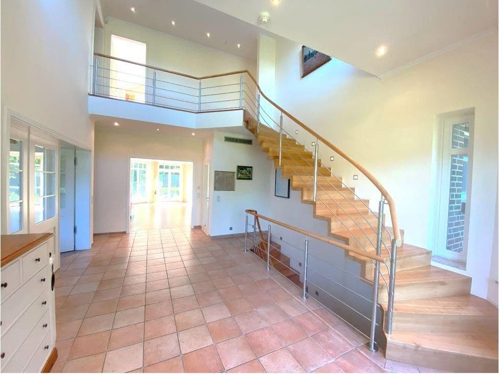 Prodej domu 352 m², pozemek 3.922 m², Quickborn, Šlesvicko-Holštýnsko Prodej domu 352 m², pozemek 3.922 m², Quickborn, Šlesvicko-Holštýnsko