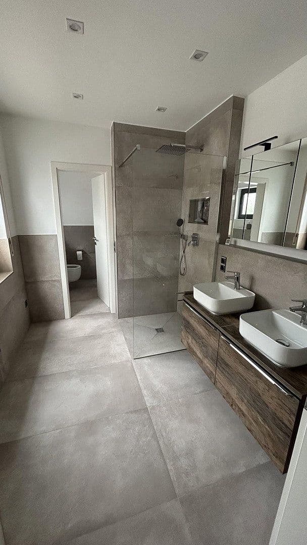 Pronájem bytu 3+1 78 m², Hennef (Sieg), Severní Porýní-Vestfálsko Pronájem bytu 3+1 78 m², Hennef (Sieg), Severní Porýní-Vestfálsko