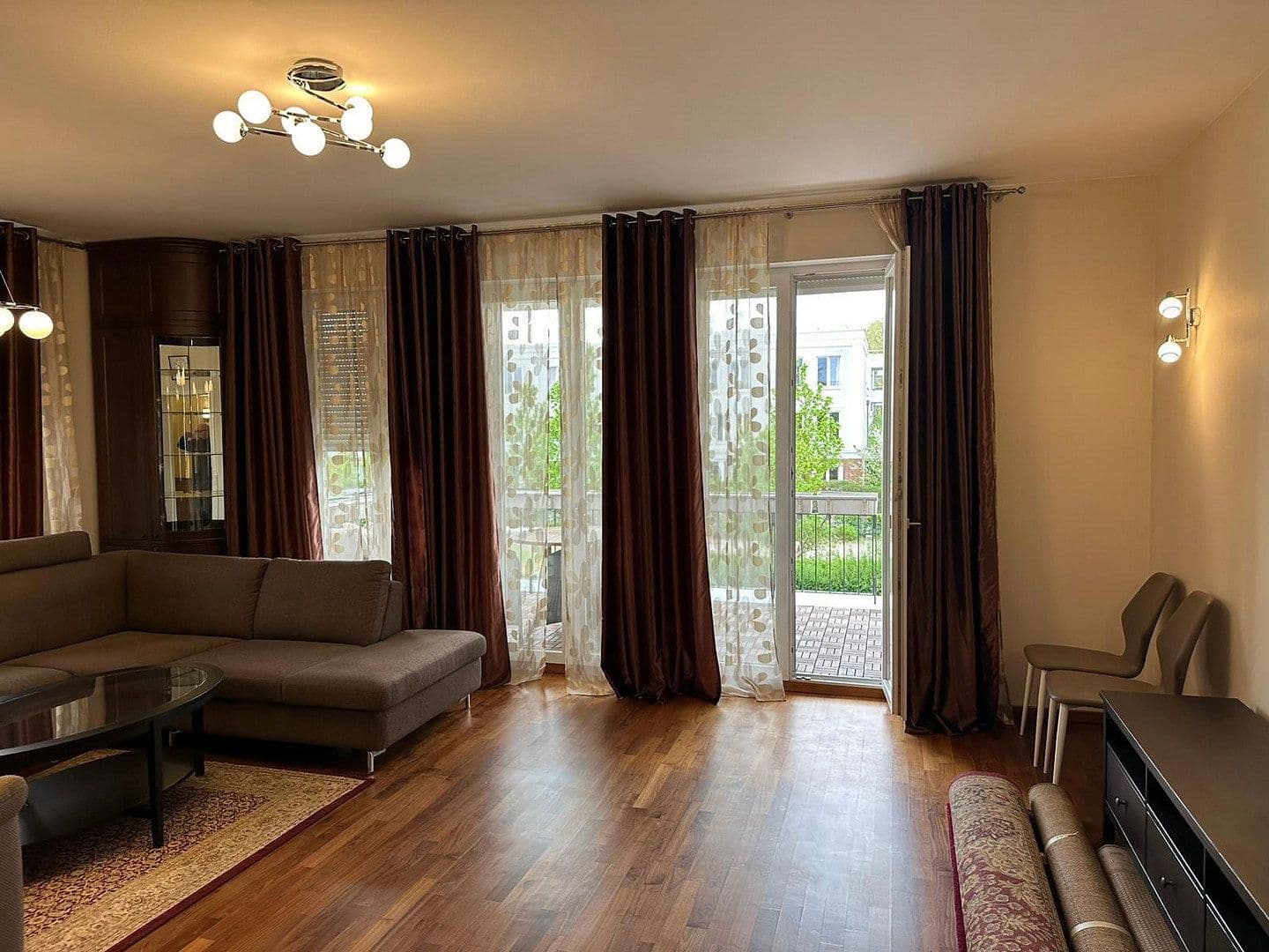 Pronájem bytu 4+1 135 m², Berlin, Berlín Pronájem bytu 4+1 135 m², Berlin, Berlín