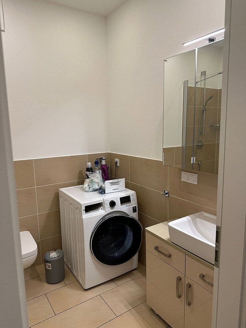 Pronájem bytu 4+1 135 m², Berlin, Berlín Pronájem bytu 4+1 135 m², Berlin, Berlín