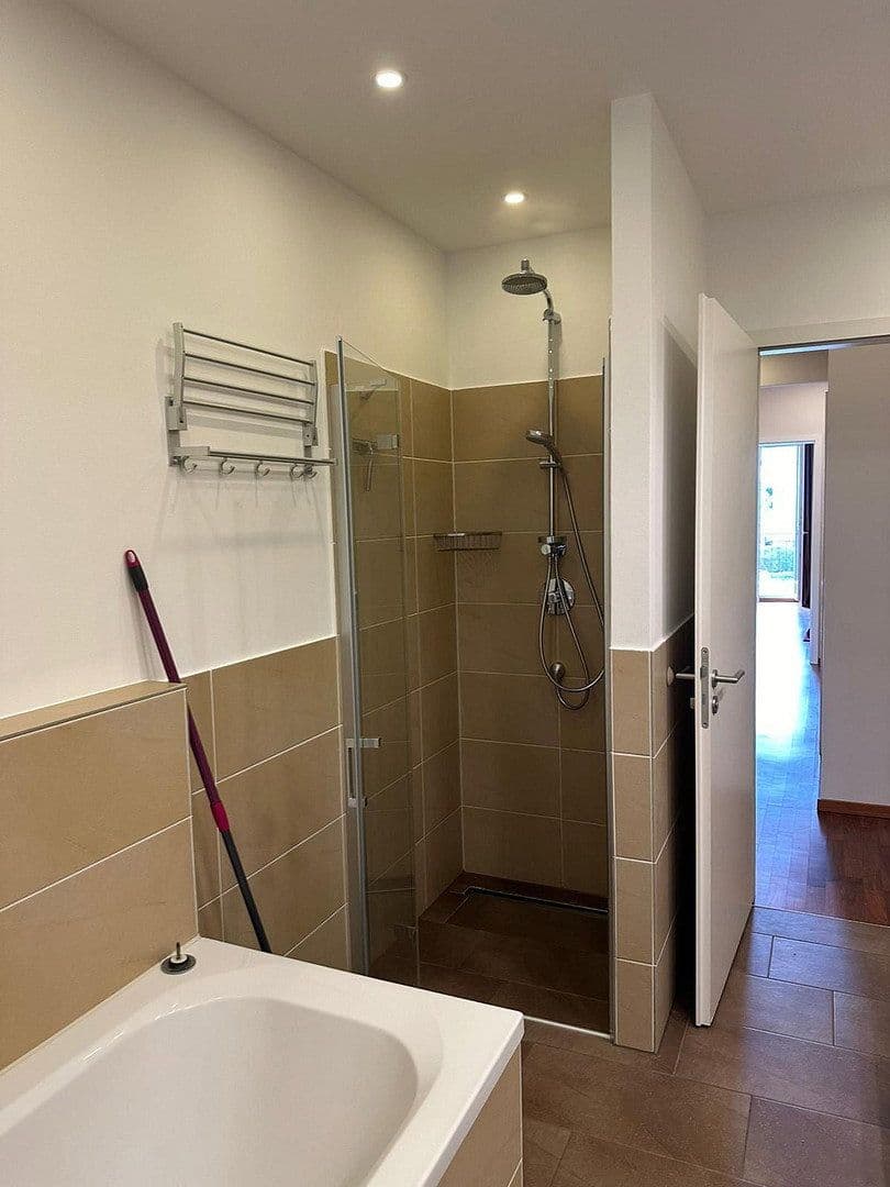 Pronájem bytu 4+1 135 m², Berlin, Berlín Pronájem bytu 4+1 135 m², Berlin, Berlín