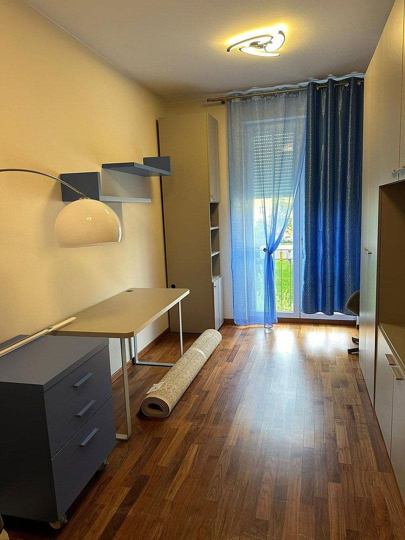 Pronájem bytu 4+1 135 m², Berlin, Berlín Pronájem bytu 4+1 135 m², Berlin, Berlín