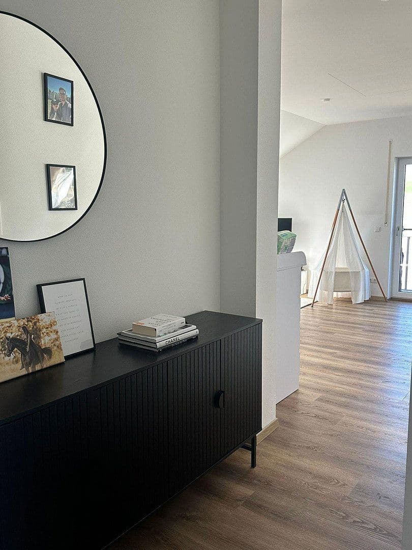 Pronájem bytu 2+1 74 m², Boschstraße 3, Heldenstein, Bavorsko Pronájem bytu 2+1 74 m², Boschstraße 3, Heldenstein, Bavorsko