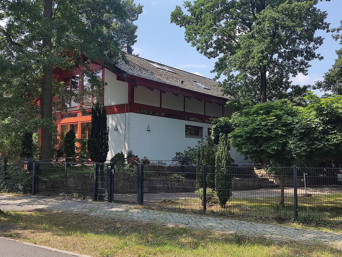 Prodej domu 223 m², pozemek 922 m², Falkensee, Braniborsko Prodej domu 223 m², pozemek 922 m², Falkensee, Braniborsko