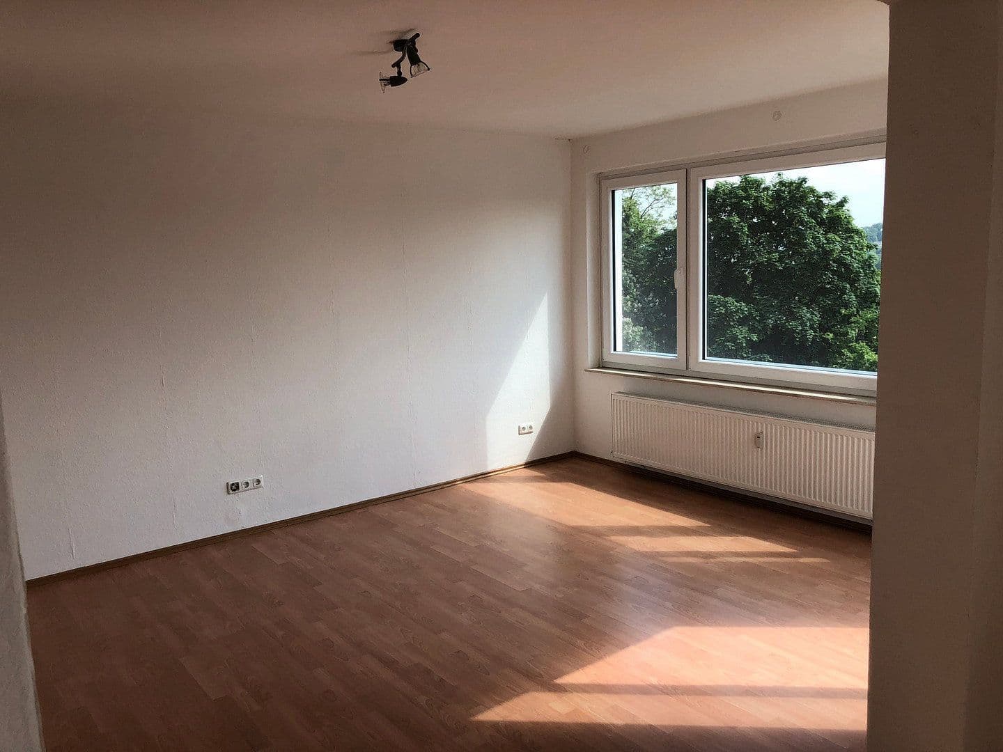 Pronájem bytu 2+1 66 m², Hameln, Dolní Sasko Pronájem bytu 2+1 66 m², Hameln, Dolní Sasko