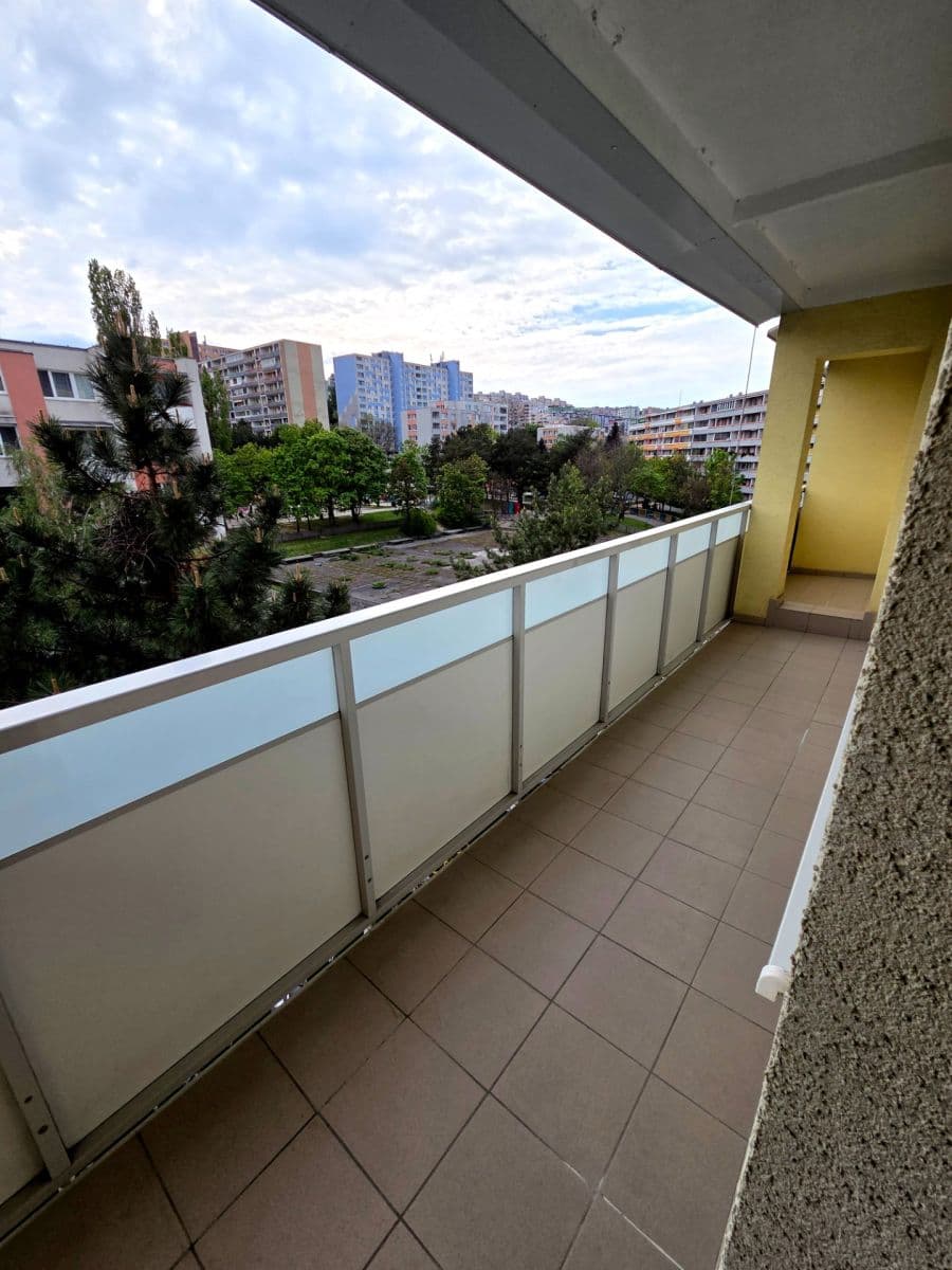 Prodej bytu 3+1 73 m², Adámiho, Karlova Ves, Bratislavský kraj Prodej bytu 3+1 73 m², Adámiho, Karlova Ves, Bratislavský kraj