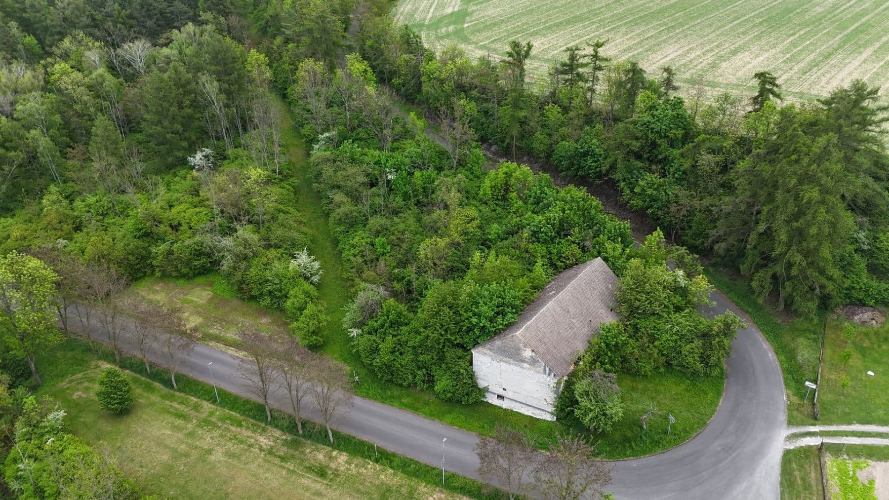 Prodej pozemku 3.001 m², Mšené-lázně, Ústecký kraj Prodej pozemku 3.001 m², Mšené-lázně, Ústecký kraj